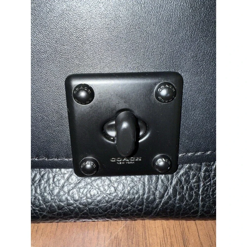 Coach Black Crossbody Bag: Missing hang tag! - Picture 4 of 16